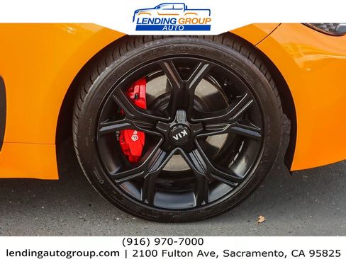 Used 2019 Kia Stinger GTS image 9