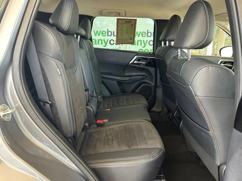 Used 2023 Mitsubishi Outlander SE FWD image 26