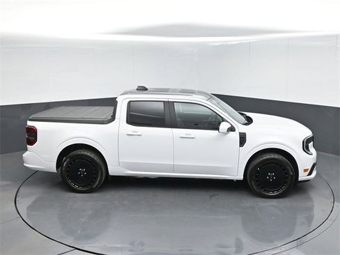 Used 2025 Ford Maverick Lobo image 47