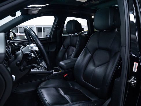 Used 2017 Porsche Macan S AWD/4WD image 18