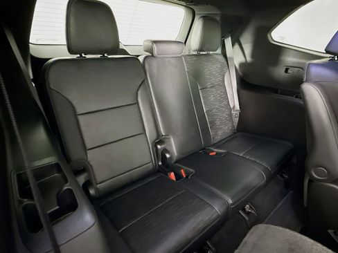 Used 2025 Buick Enclave Sport Touring image 28