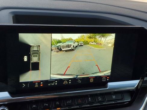 Used 2024 GMC Sierra 1500 SLT w/ SLT Premium Plus Package image 23