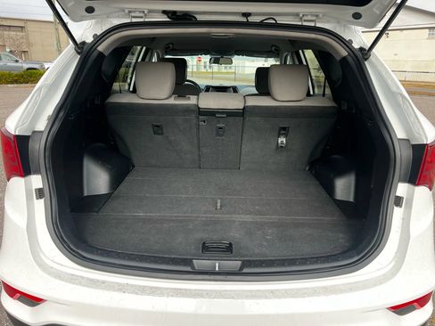 Used 2018 Hyundai Santa Fe Sport image 13