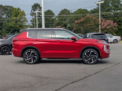 Used 2023 Mitsubishi Outlander SE