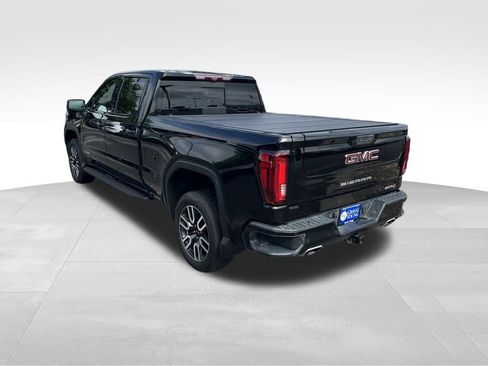 Used 2021 GMC Sierra 1500 AT4 w/ AT4 Premium Package AWD/4WD image 4