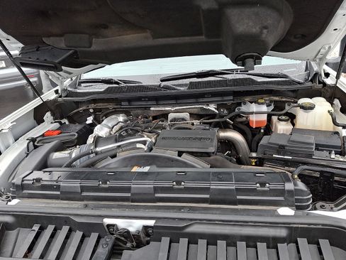 Certified 2024 Chevrolet Silverado 2500 LT image 27