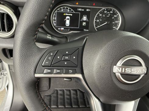 Used 2025 Nissan Versa SR w/ Trunk Package image 19