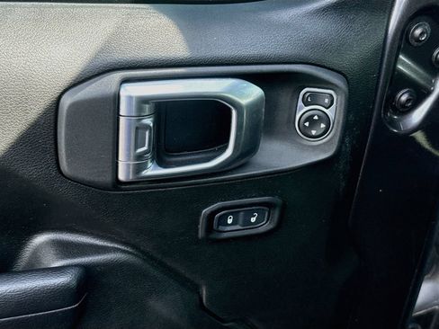 Used 2023 Jeep Wrangler Unlimited Rubicon 4xe AWD/4WD image 19