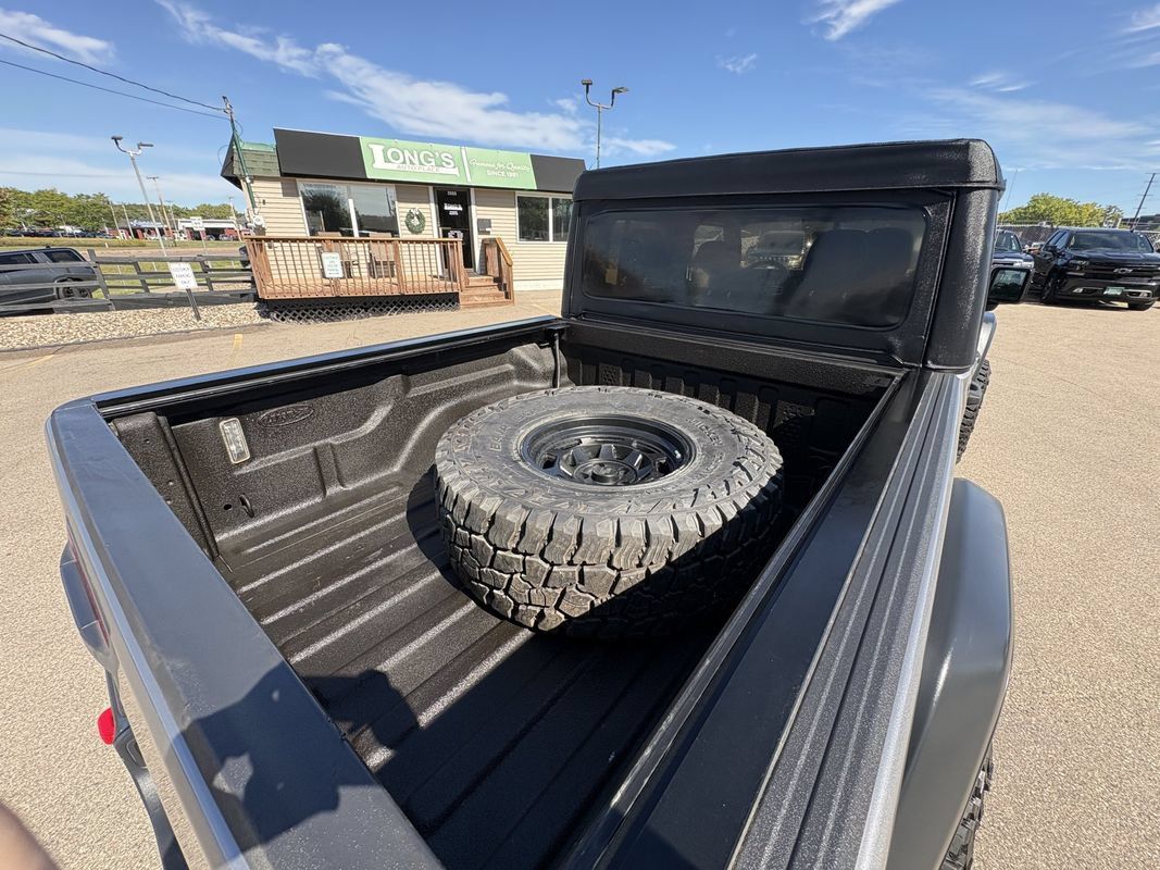 Used 2020 Jeep Gladiator Rubicon AWD/4WD image 10