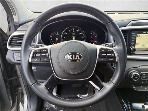 Used 2019 Kia Sorento SX image 15