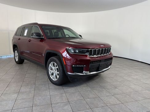 Used 2023 Jeep Grand Cherokee L Limited AWD/4WD image 7