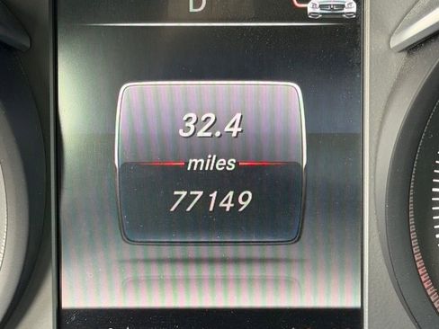 Used 2018 Mercedes-Benz C 350e Sedan image 22