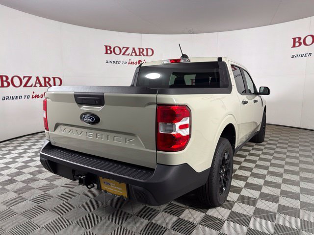 Used 2025 Ford Maverick XLT FWD image 12