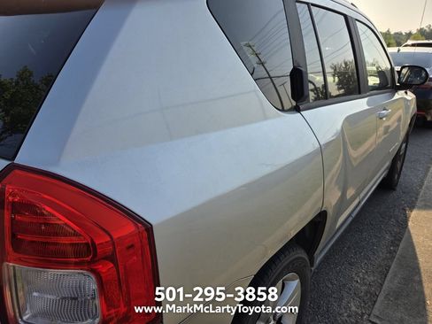 Used 2013 Jeep Compass Latitude FWD image 10