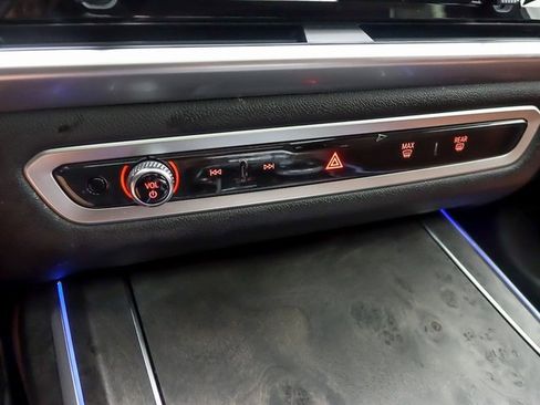 Used 2023 BMW X7 M60i w/ Executive Package image 24