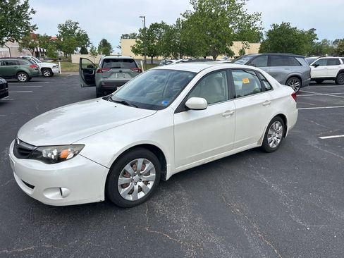 Used 2011 Subaru Impreza 2.5i AWD/4WD image 8