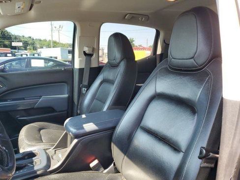 Used 2019 Chevrolet Colorado Z71 AWD/4WD image 12