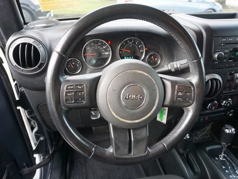 Used 2017 Jeep Wrangler Unlimited Sport w/ Quick Order Package 24S AWD/4WD image 13