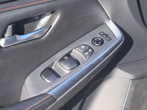 Used 2025 Nissan Sentra SR image 26