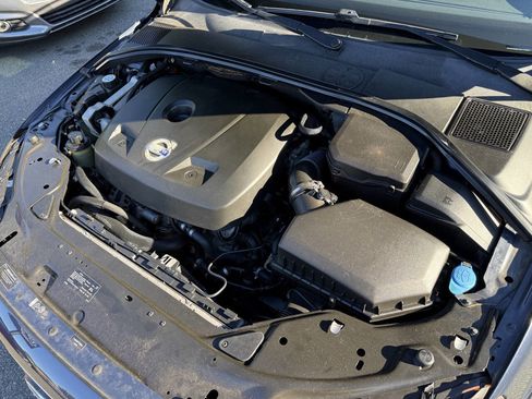 Used 2015 Volvo XC70 T5 Premier Plus image 28