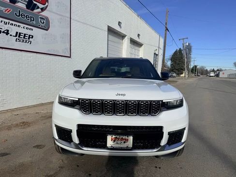 New 2025 Jeep Grand Cherokee L Summit image 2