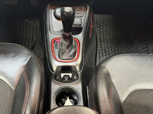 Used 2019 Jeep Compass Trailhawk AWD/4WD image 17