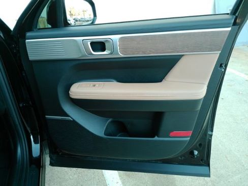 Used 2024 Hyundai Santa Fe Limited image 22