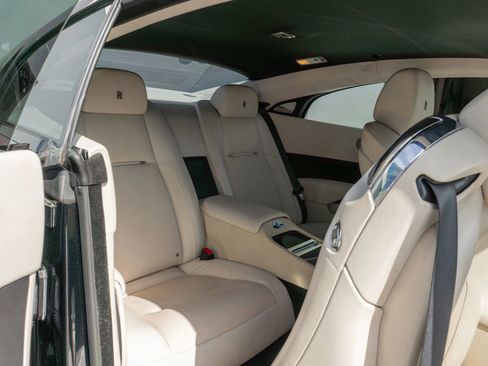 Used 2016 Rolls-Royce Wraith RWD image 60