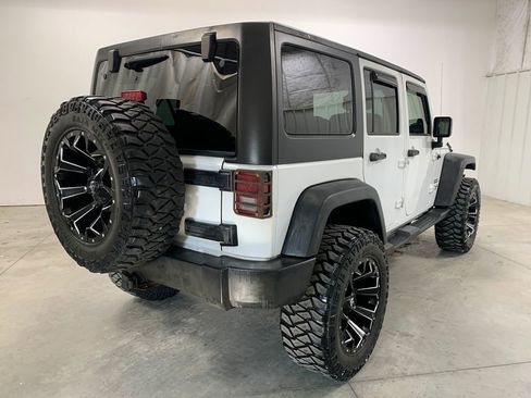 Used 2012 Jeep Wrangler Unlimited Sport image 8