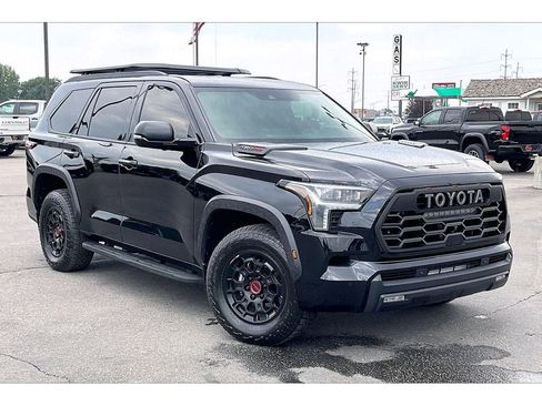 Used 2025 Toyota Sequoia TRD Pro AWD/4WD image 2
