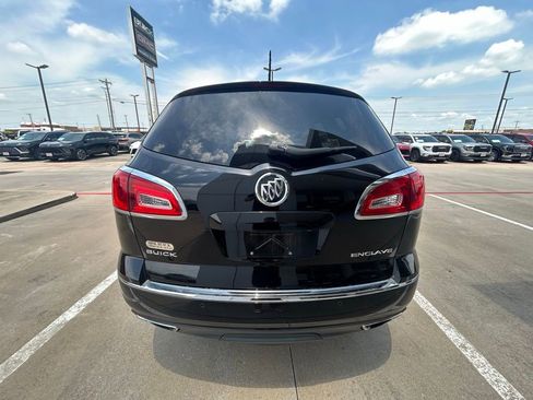 Used 2017 Buick Enclave Leather w/ Enclave Tuscan Edition FWD image 3