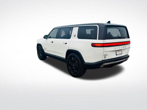 Used 2023 Rivian R1S Adventure image 3