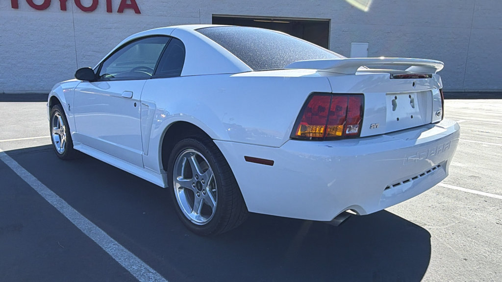 Used 2001 Ford Mustang Cobra RWD image 3