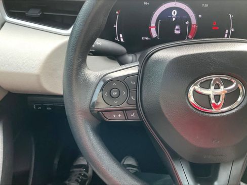 Used 2026 Toyota Corolla LE FWD image 23