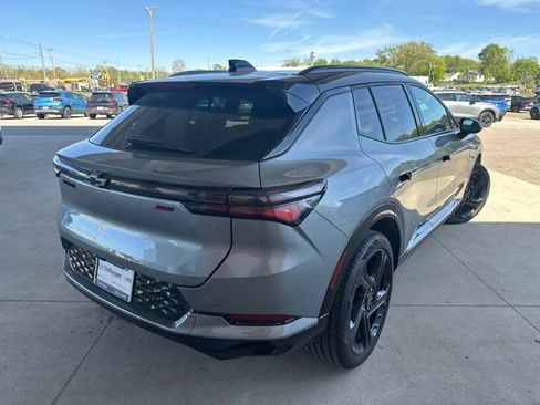 New 2026 Chevrolet Equinox EV RS FWD image 9