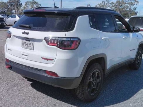 Used 2024 Jeep Compass Trailhawk AWD/4WD image 3