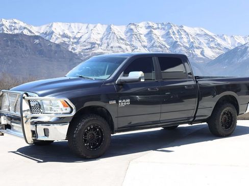 Used 2019 RAM 1500 Big Horn AWD/4WD image 2
