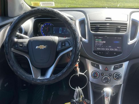 Used 2015 Chevrolet Trax LTZ FWD image 12