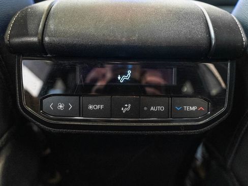 Certified 2025 Toyota Highlander XSE image 27