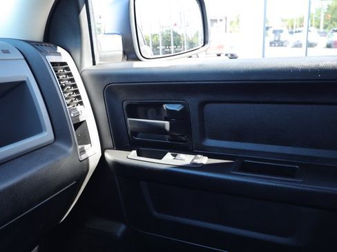 Used 2020 RAM 1500 Express w/ Express Value Package AWD/4WD image 25