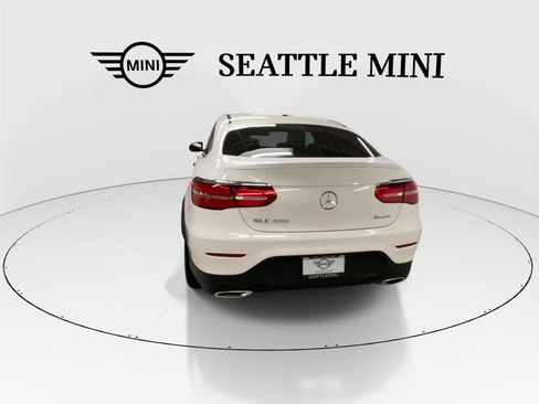 Used 2018 Mercedes-Benz GLC 300 4MATIC Coupe image 9