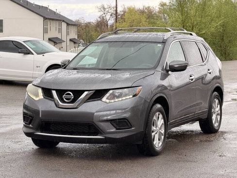 Used 2015 Nissan Rogue SV w/ SV Family Package AWD/4WD image 9