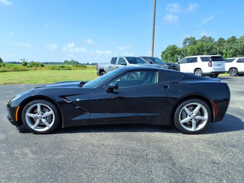 Used 2014 Chevrolet Corvette Stingray Coupe w/ 2LT Preferred Equipment Group RWD image 2