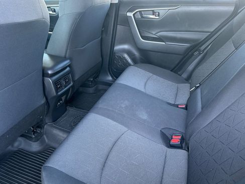 Used 2021 Toyota RAV4 XLE w/ XLE Grade Weather Package image 14