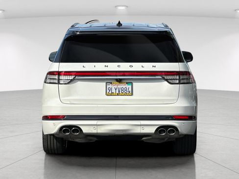 Certified 2023 Lincoln Aviator Black Label AWD/4WD image 4