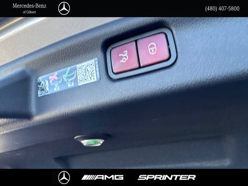 Certified 2024 Mercedes-Benz C 300 Sedan image 8