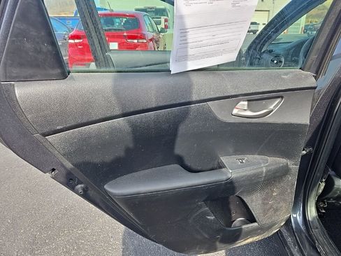 Used 2020 Kia Forte LXS image 14