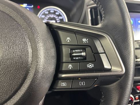Used 2023 Subaru Forester Premium AWD/4WD image 21