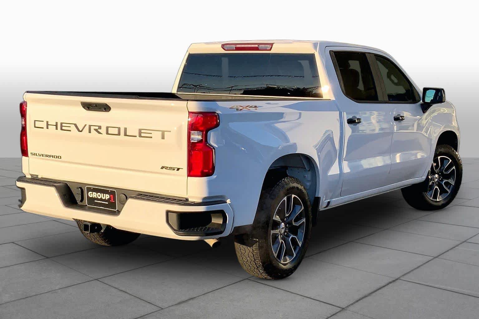 Used 2024 Chevrolet Silverado 1500 RST w/ LPO, Dark Essentials Package AWD/4WD image 12