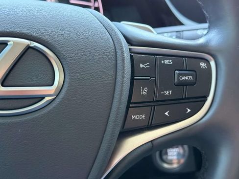 Used 2022 Lexus ES 350 w/ Premium Package FWD image 11